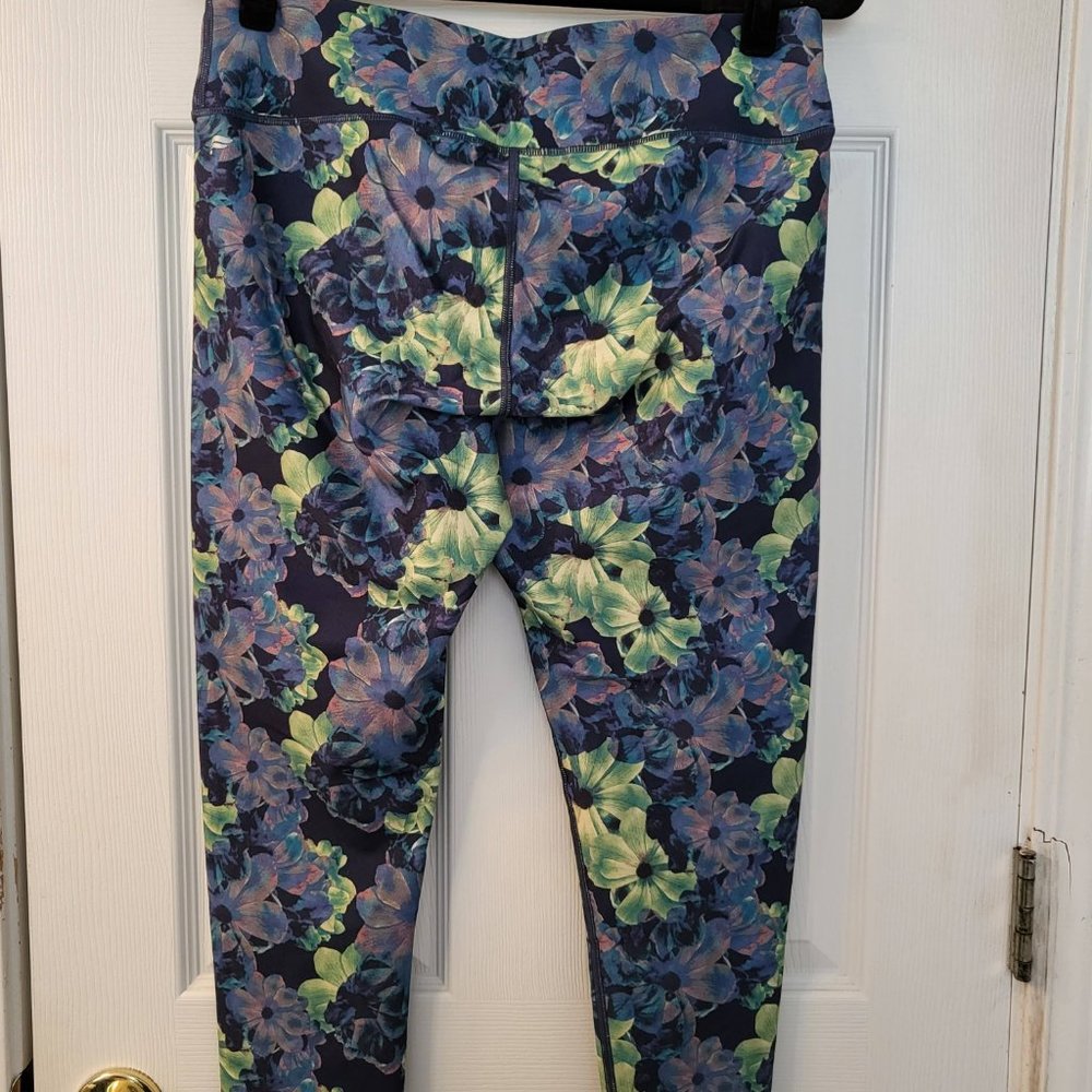 Fabletics Tights - Picture 2 of 2